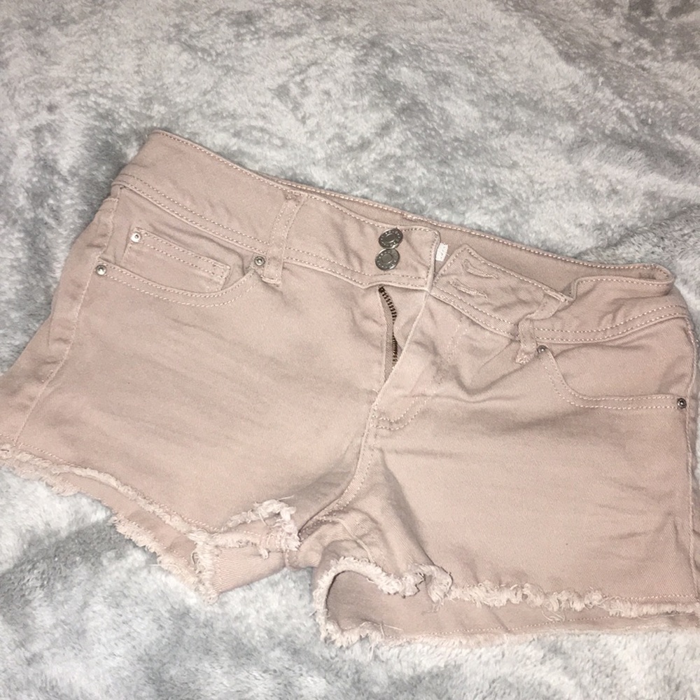 🌸Tan Shorts🌸